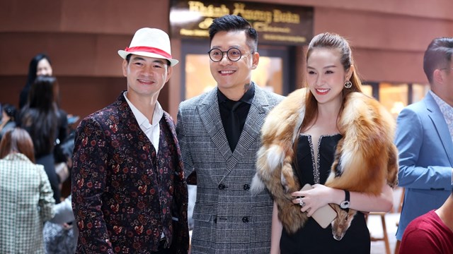 Dàn sao hội tụ trong show diễn VC Fashion Show - Bước chân di sản 