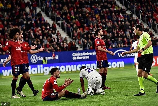 d225nh-bai-osasuna-real-madrid-vung-v224ng-ng244i-dau-bang-la-liga_1.jpg d225nh-bai-osasuna-real-madrid-vung-v224ng-ng244i-dau-bang-la-liga_1.jpg