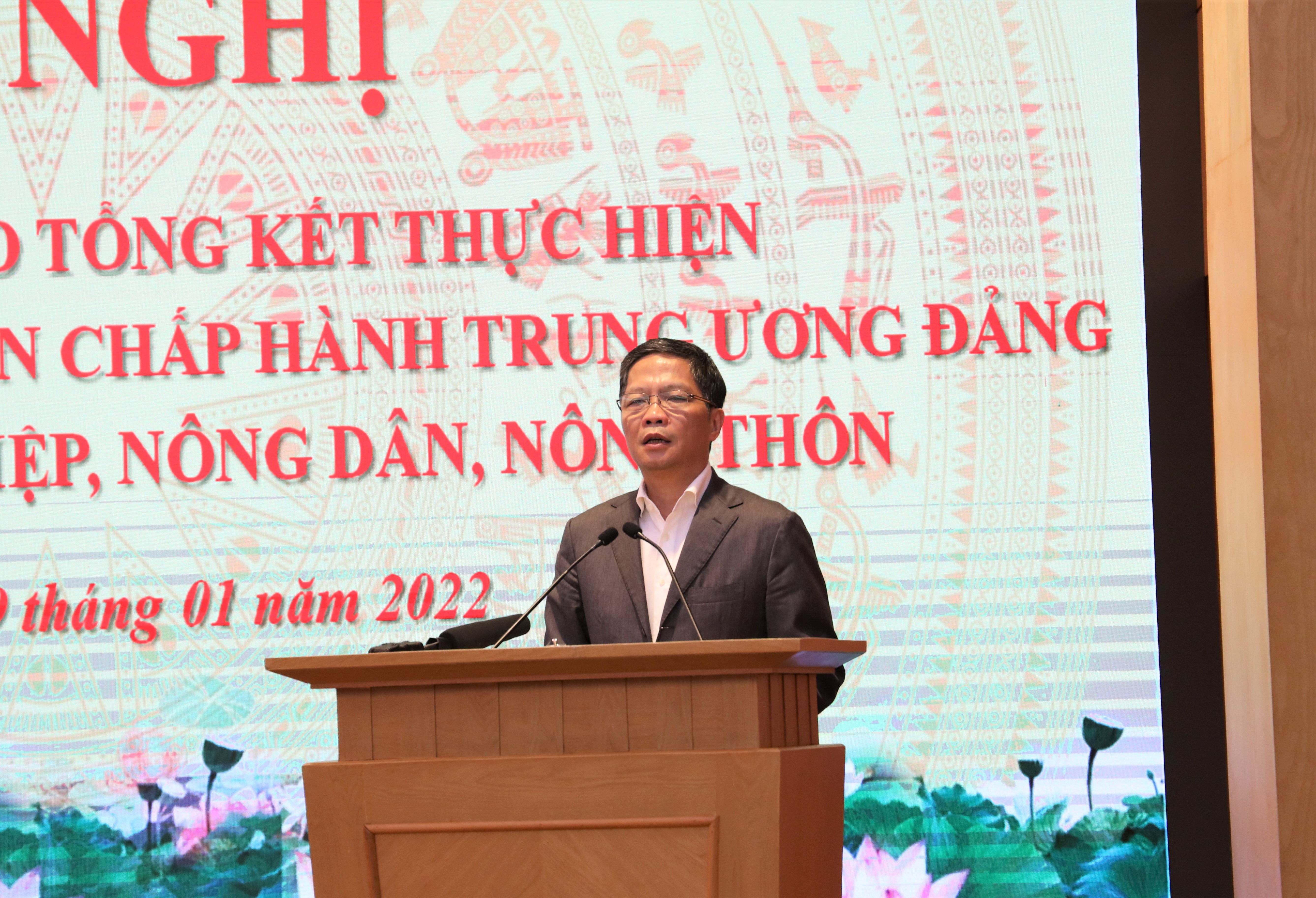 d227-den-l250c-can-mot-nghi-quyet-moi-ve-tam-n244ng_1.jpg