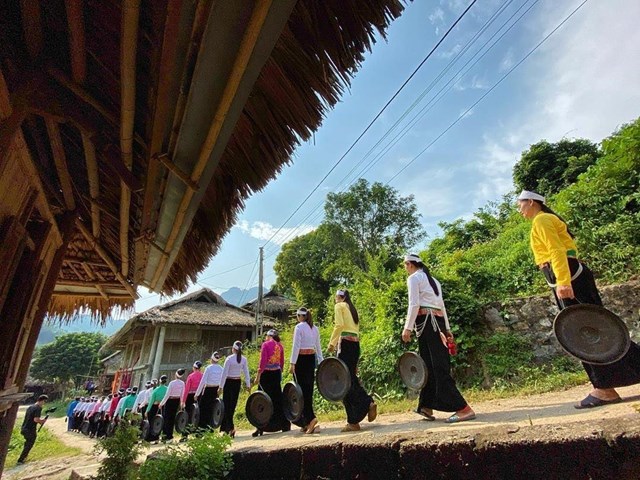 d242n-bay-cho-du-lich-cong-dong_1.jpg