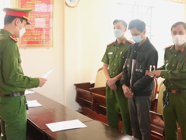 d249ng-thu-doan-39luot-dat39-nam-thanh-ni234n-lua-tien-ty-mot-phu-nu_1.jpg