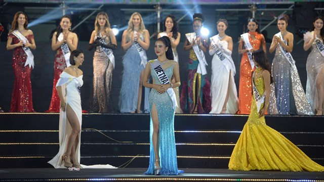 Đại diện Việt Nam giành ngôi Á hậu 2 Hoa hậu Du lịch Thế giới 2022
