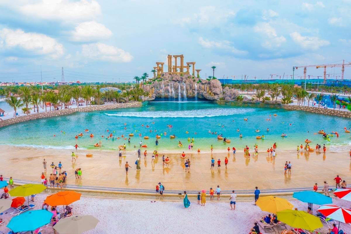 “Kỳ quan” Royal Wave Park độc đáo khiến khách hàng phương Nam không khỏi choáng ngợp