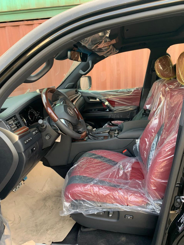 Đại gia Thái Nguyên vung tiền tậu Lexus LX 570 2021 độc nhất Việt Nam giá hơn 9 tỷ đồng, sở hữu nhiều chi tiết khác biệt với số đông - Ảnh 6. Đại gia Thái Nguyên vung tiền tậu Lexus LX 570 2021 độc nhất Việt Nam giá hơn 9 tỷ đồng, sở hữu nhiều chi tiết khác biệt với số đông - Ảnh 6.