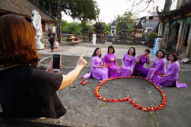 'Đại hội' hoa gạo chùa Trung Hành - ảnh 4