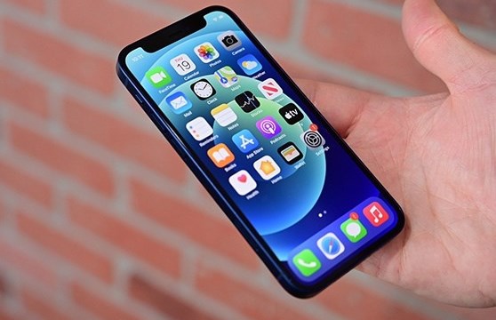 Đại lý xả hàng, iPhone 12 Mini 'sập giá' tại Việt Nam