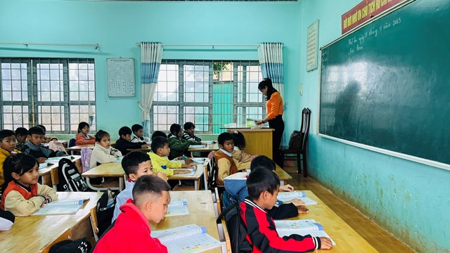Đắk Lắk: Huyện Krông Pắc thiếu giáo viên, phải nhập 6 lớp thành 3 lớp 