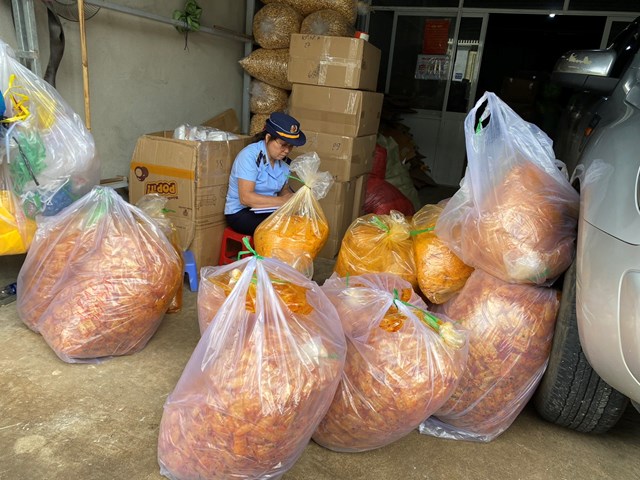 dak-lak-mot-co-so-kinh-doanh-b225nh-tr225ng-tron-bi-xu-phat-115-trieu-dong_1.jpg dak-lak-mot-co-so-kinh-doanh-b225nh-tr225ng-tron-bi-xu-phat-115-trieu-dong_1.jpg