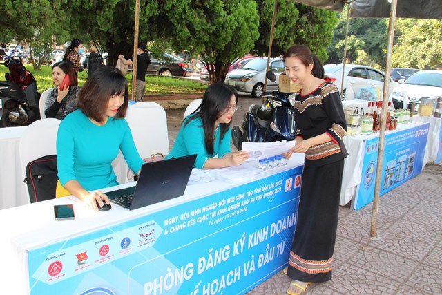 dak-lak-th250c-day-phong-tr224o-khoi-nghiep-doi-moi-s225ng-tao_2.jpg dak-lak-th250c-day-phong-tr224o-khoi-nghiep-doi-moi-s225ng-tao_2.jpg
