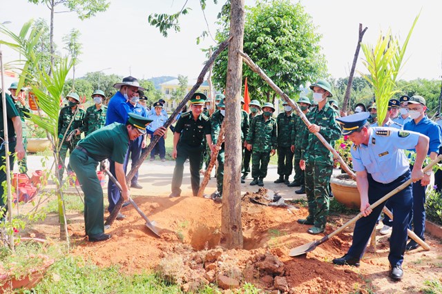 dak-lak-trong-hon-1000-c226y-xanh-mung-sinh-nhat-b225c_1.jpg