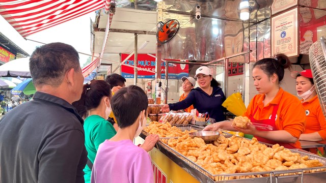 Đảm bảo an toàn vệ sinh thực phẩm, xây dựng thương hiệu du lịch Quảng Ninh