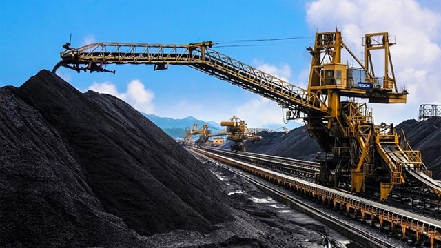 Đảm bảo than cho sản xuất điện năm 2022