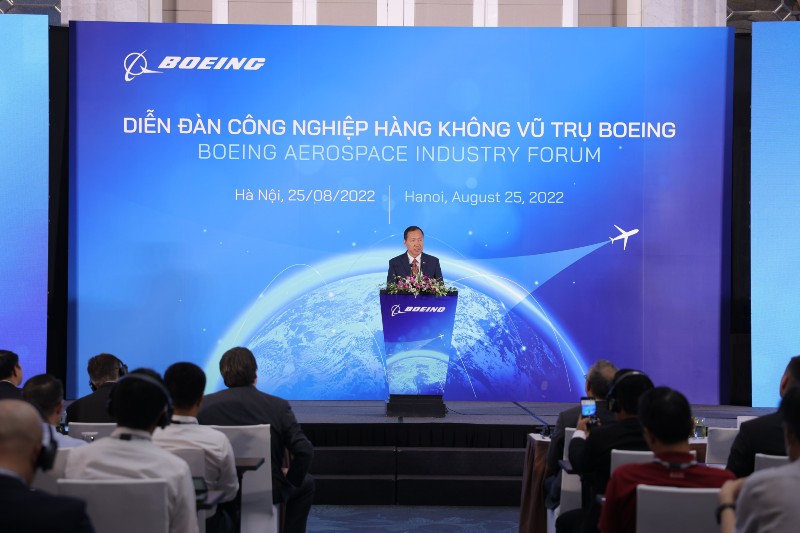 Ông Michael Nguyễn phát biểu tại Diễn đàn. Ảnh báo Đầu tư