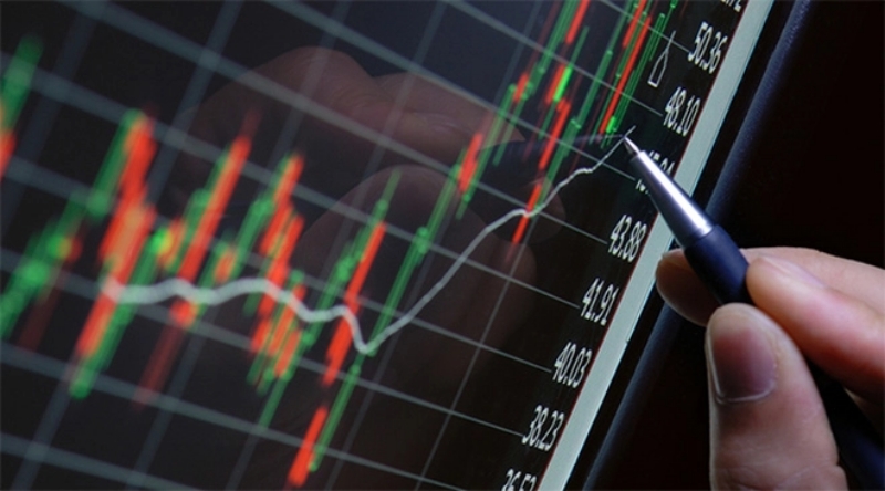 VN-Index giảm điểm mạnh về vùng hỗ trợ cứng từ năm 2018 là 860 - 880 điểm. Tuy nhiên, sau 10 giờ, VN-Index đảo chiều bật tăng mạnh. Ảnh minh họa VN-Index giảm điểm mạnh về vùng hỗ trợ cứng từ năm 2018 là 860 - 880 điểm. Tuy nhiên, sau 10 giờ, VN-Index đảo chiều bật tăng mạnh. Ảnh minh họa