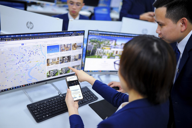 Dat Xanh Services đẩy mạnh kênh bán hàng trực tuyến, vững vàng vượt thách thức - Ảnh 1. Dat Xanh Services đẩy mạnh kênh bán hàng trực tuyến, vững vàng vượt thách thức - Ảnh 1.