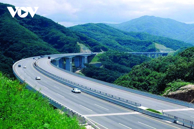 Đầu tư cao tốc - lan tỏa khát vọng từ Quảng Ninh - Ảnh 3. Đầu tư cao tốc - lan tỏa khát vọng từ Quảng Ninh - Ảnh 3.