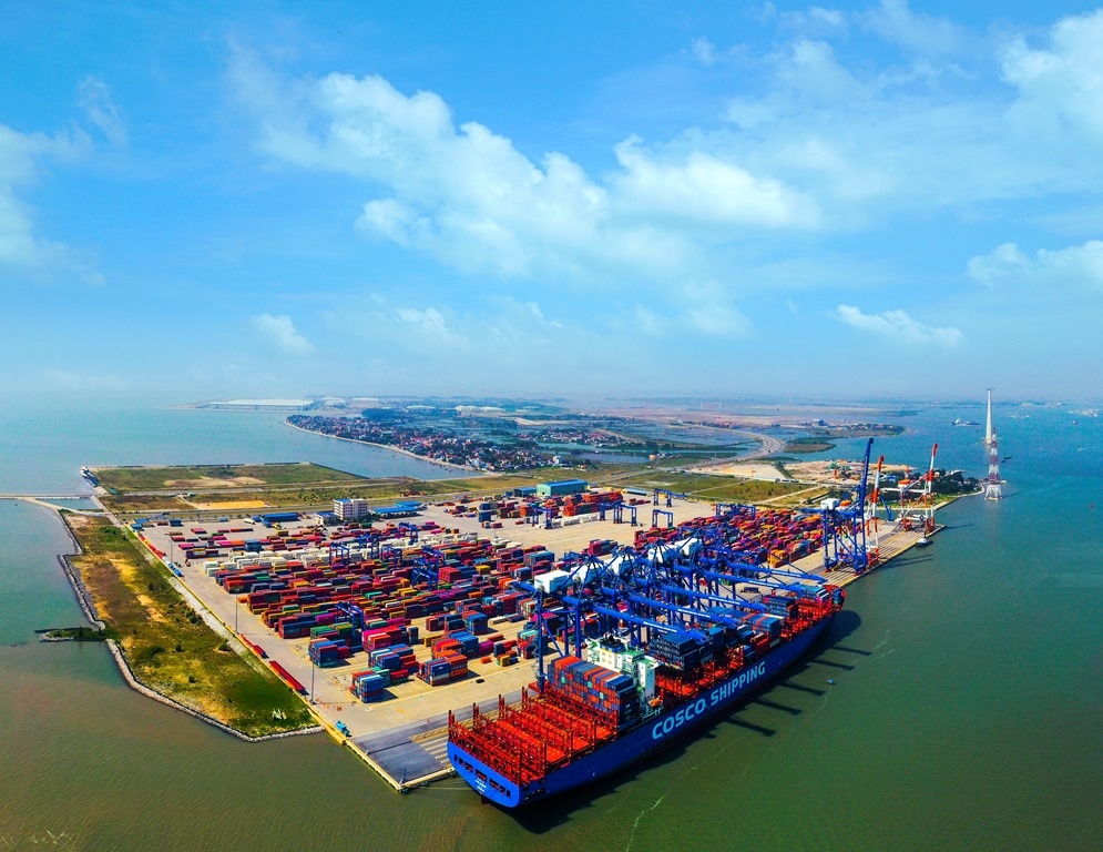 Đầu tư gần 6500 tỷ xây dựng 2 bến container tiếp nhận tàu trọng tải lớn