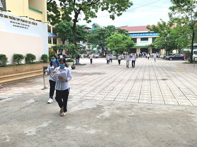 de-b224i-thi-to-hop-de-tho-th237-sinh-phu-huynh-vui-suong-tho-ph224o_1.jpg de-b224i-thi-to-hop-de-tho-th237-sinh-phu-huynh-vui-suong-tho-ph224o_1.jpg