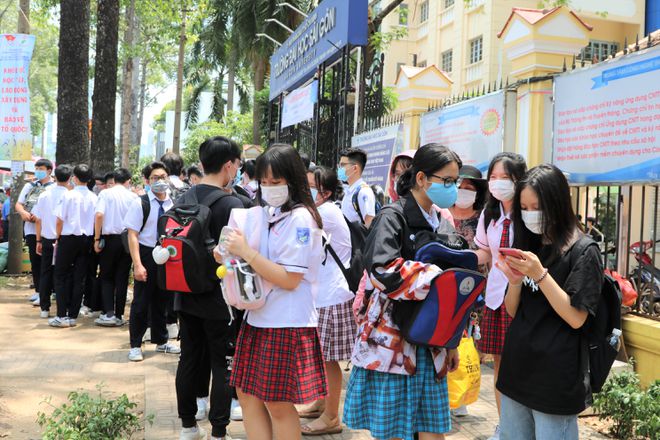 Đề thi đánh giá năng lực ĐH Quốc gia TP.HCM khó ở phần lý, hóa, sinh - ảnh 4