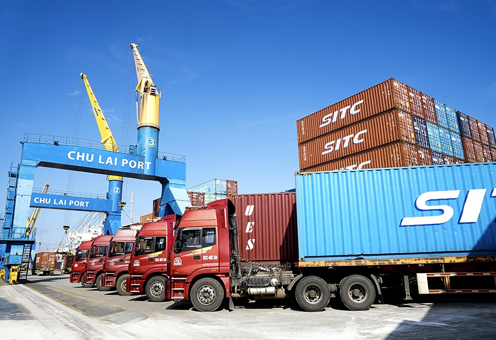 Đội xe đầu kéo do THILOGI đầu tư, phục vụ vận chuyển hàng hóa bằng đường bộ