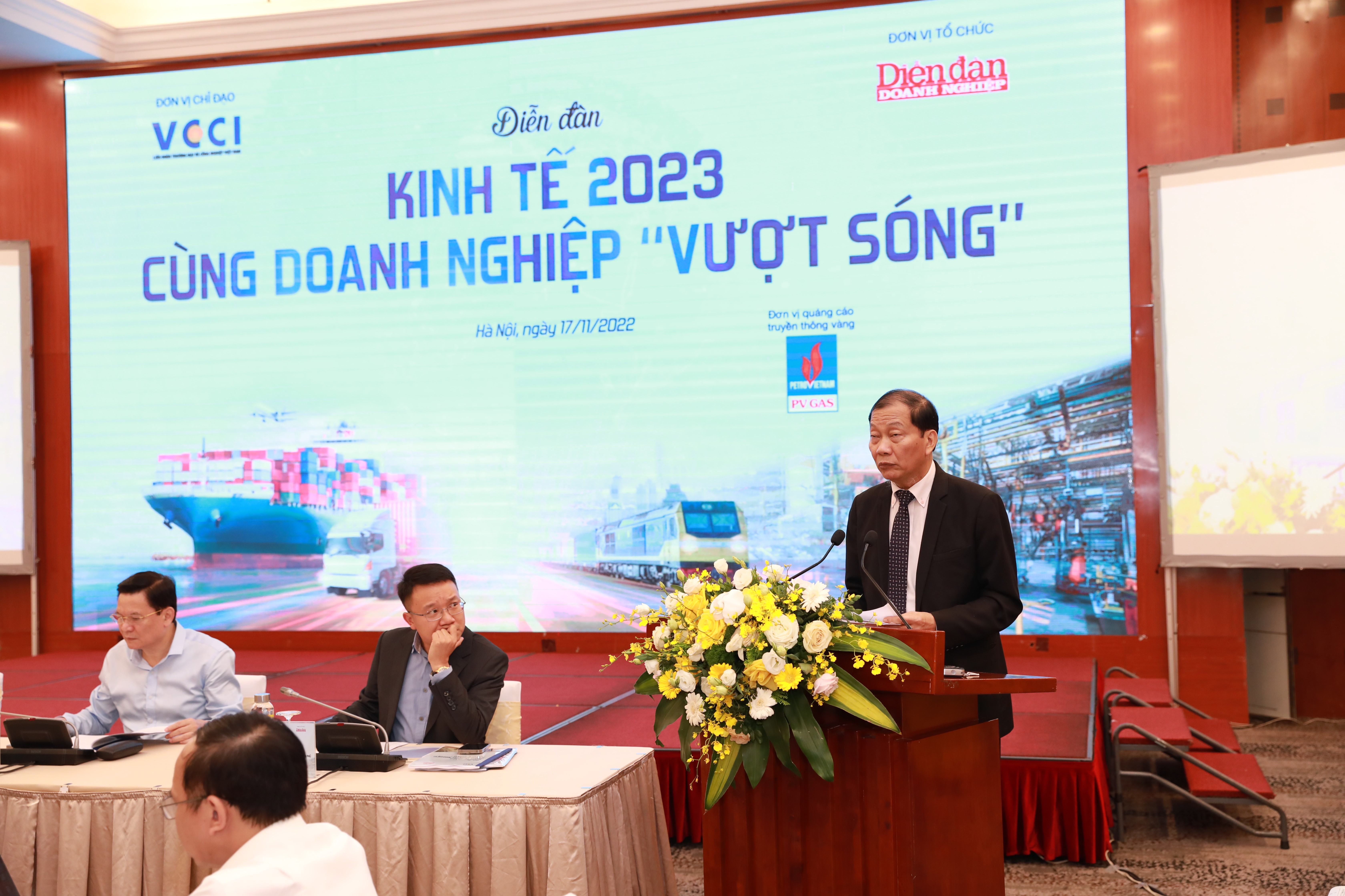 dien-d224n-kinh-te-2023-c249ng-doanh-nghiep-39vuot-s243ng39_1.jpg dien-d224n-kinh-te-2023-c249ng-doanh-nghiep-39vuot-s243ng39_1.jpg