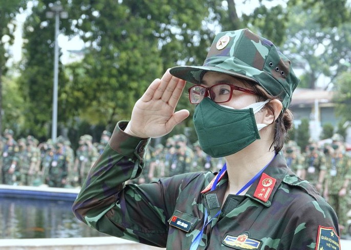 Điều thêm 2000 quân nhân; 50 trạm xá di động giúp dân trong “vùng đỏ đậm đặc”