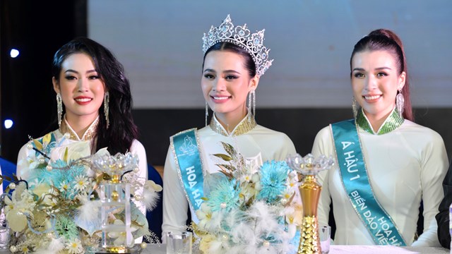 Đinh Như Phương đăng quang Hoa hậu Biển đảo Việt Nam 2022 