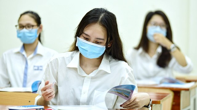 Đỗ tốt nghiệp THPT nhờ ‘phao cứu sinh’
