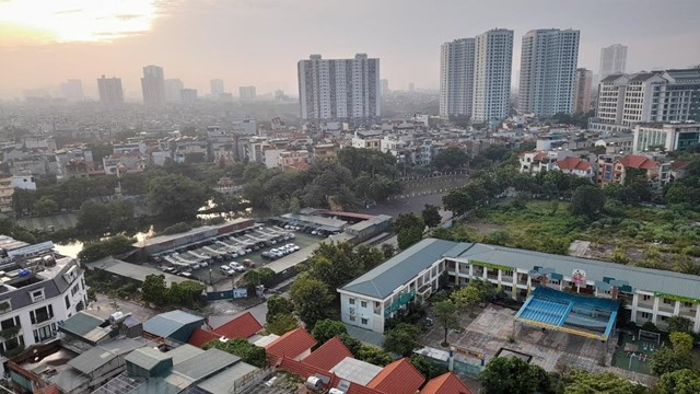 Doanh nghiệp bất động sản gặp khó: Cần 'ôxy tín dụng' để phục hồi