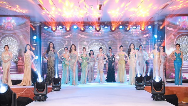 Doanh nhân đến từ TP HCM đăng quang Hoa hậu Doanh nhân Thời đại 2023