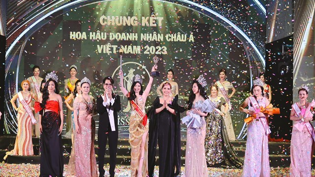 Doanh nhân Lê Thị Thơ đăng quang Hoa hậu Doanh nhân Châu Á Việt Nam 2023 