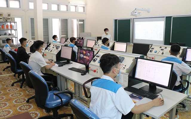 doi-moi-d224o-tao-nghe-gan-voi-chuyen-doi-so_1.jpg doi-moi-d224o-tao-nghe-gan-voi-chuyen-doi-so_1.jpg