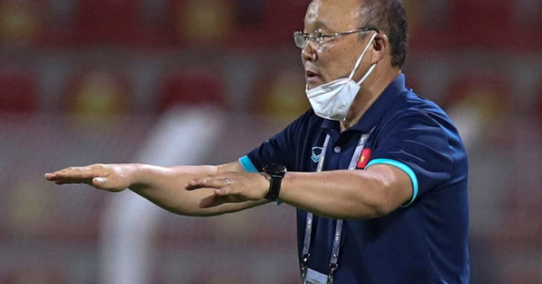 Đội tuyển Việt Nam nhận tin xấu từ FIFA, cột mốc đáng nhớ của thầy Park lung lay dữ dội