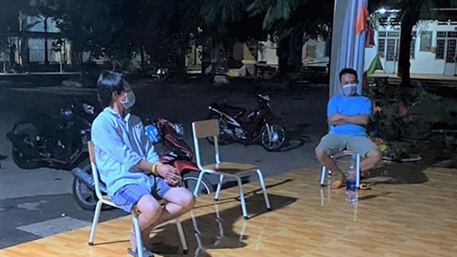 Đồng Nai: 6 người đàn ông tụ tập ‘tám chuyện’ bị phạt 90 triệu đồng