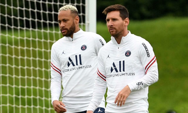 donnarumma-bi-day-l234n-ghe-du-bi-v236-phe-c225nh-cua-messi-tai-psg_2.jpg