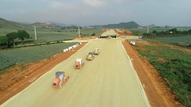 Dự án cao tốc Bắc - Nam đã giải ngân gần 3.700 tỷ đồng chỉ trong 4 tháng