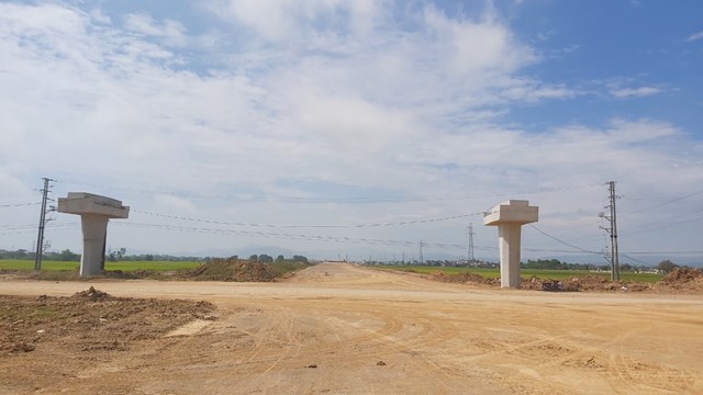 du-225n-cao-toc-bac-nam-doan-qua-nghe-an-theo-ch226n-nh224-thau-cienco4-tr234n-c244ng-truong_11.jpg