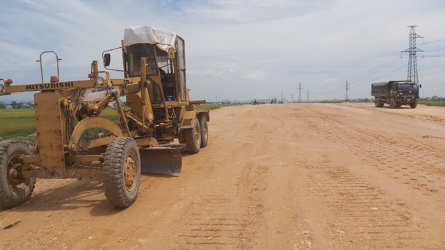 du-225n-cao-toc-bac-nam-doan-qua-nghe-an-theo-ch226n-nh224-thau-cienco4-tr234n-c244ng-truong_6.jpg