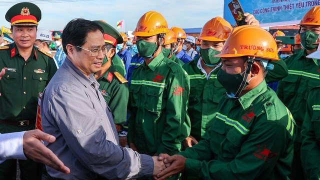 Dự án sân bay Long Thành: 'Ai không làm được thì đứng ra một bên'