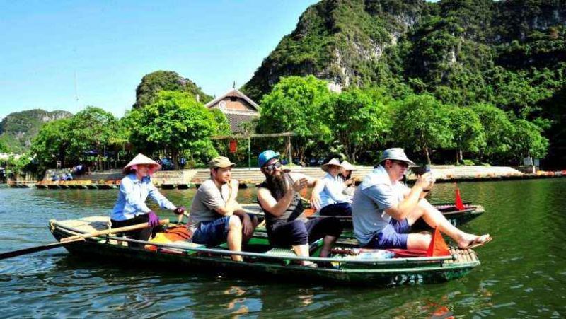 Du lịch Việt Nam đang ngày càng phát triển Du lịch Việt Nam đang ngày càng phát triển