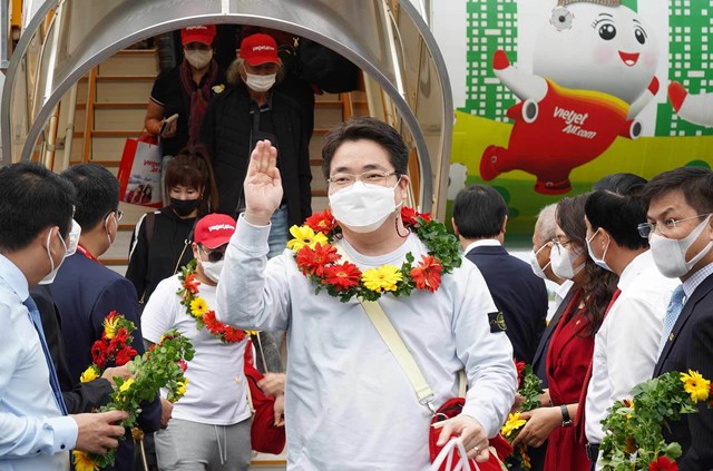 du-lich-viet-nam-xoay-truc-de-th237ch-ung_1.jpg du-lich-viet-nam-xoay-truc-de-th237ch-ung_1.jpg