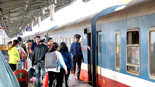 Đường sắt giảm 40% giá vé đối với các đoàn khách du lịch