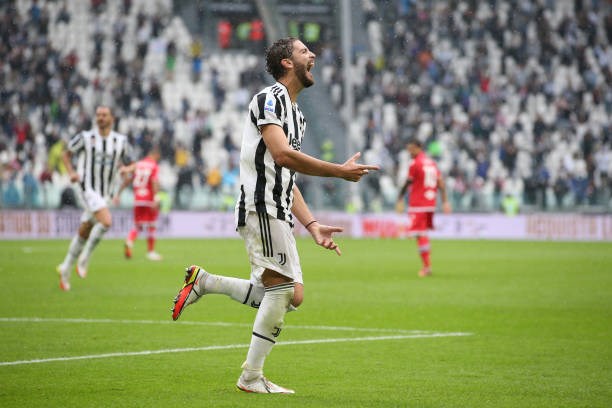 dybala-bat-kh243c-v236-chan-thuong-trong-chien-thang-s225t-n250t-cua-juventus_4.jpg