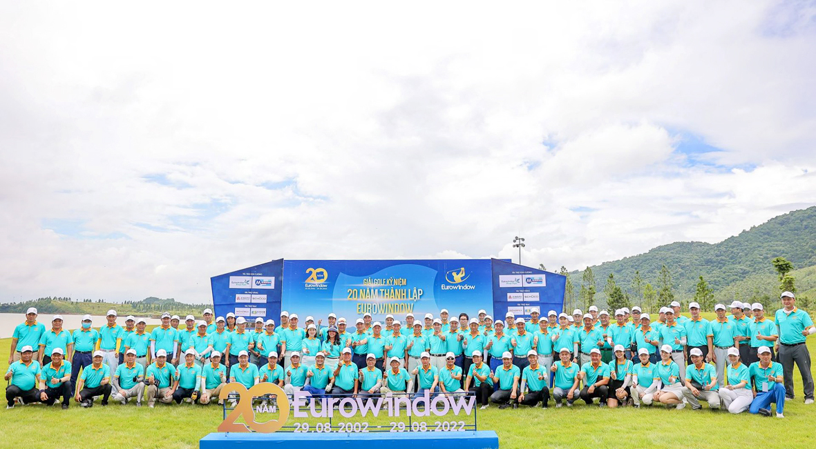 Eurowindow tổ chức thành công giải golf lớn, mừng sinh nhật tuổi 20 