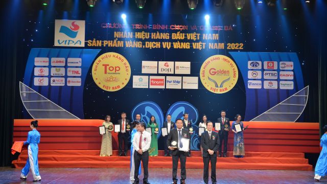 EXIMBANK ĐẠT TOP 20 NHÃN HIỆU HÀNG ĐẦU VIỆT NAM 