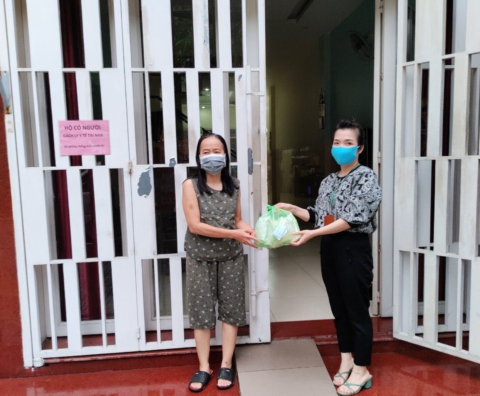 F0 cách ly tại nhà: Tâm lý thoải mái, lạc quan, được hỗ trợ kịp thời