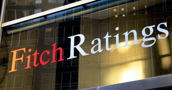 Fitch Ratings nâng triển vọng của PVN lên 'Tích cực', xếp hạng tín dụng độc lập ở mức 'BB+' 