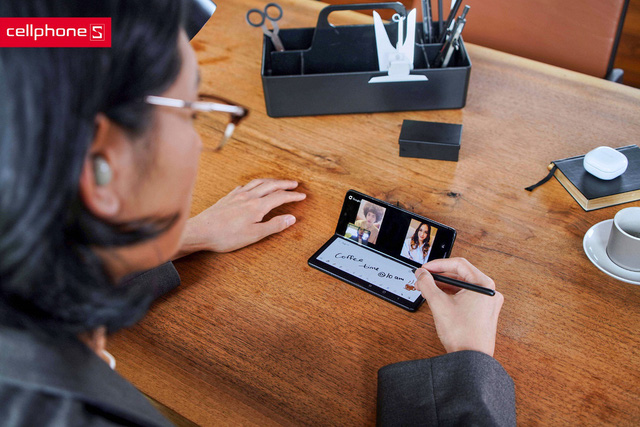 Galaxy Z Fold 3 ra mắt với nhiều bứt phá công nghệ, nhiều quà tặng khi đặt trước - Ảnh 2. Galaxy Z Fold 3 ra mắt với nhiều bứt phá công nghệ, nhiều quà tặng khi đặt trước - Ảnh 2.