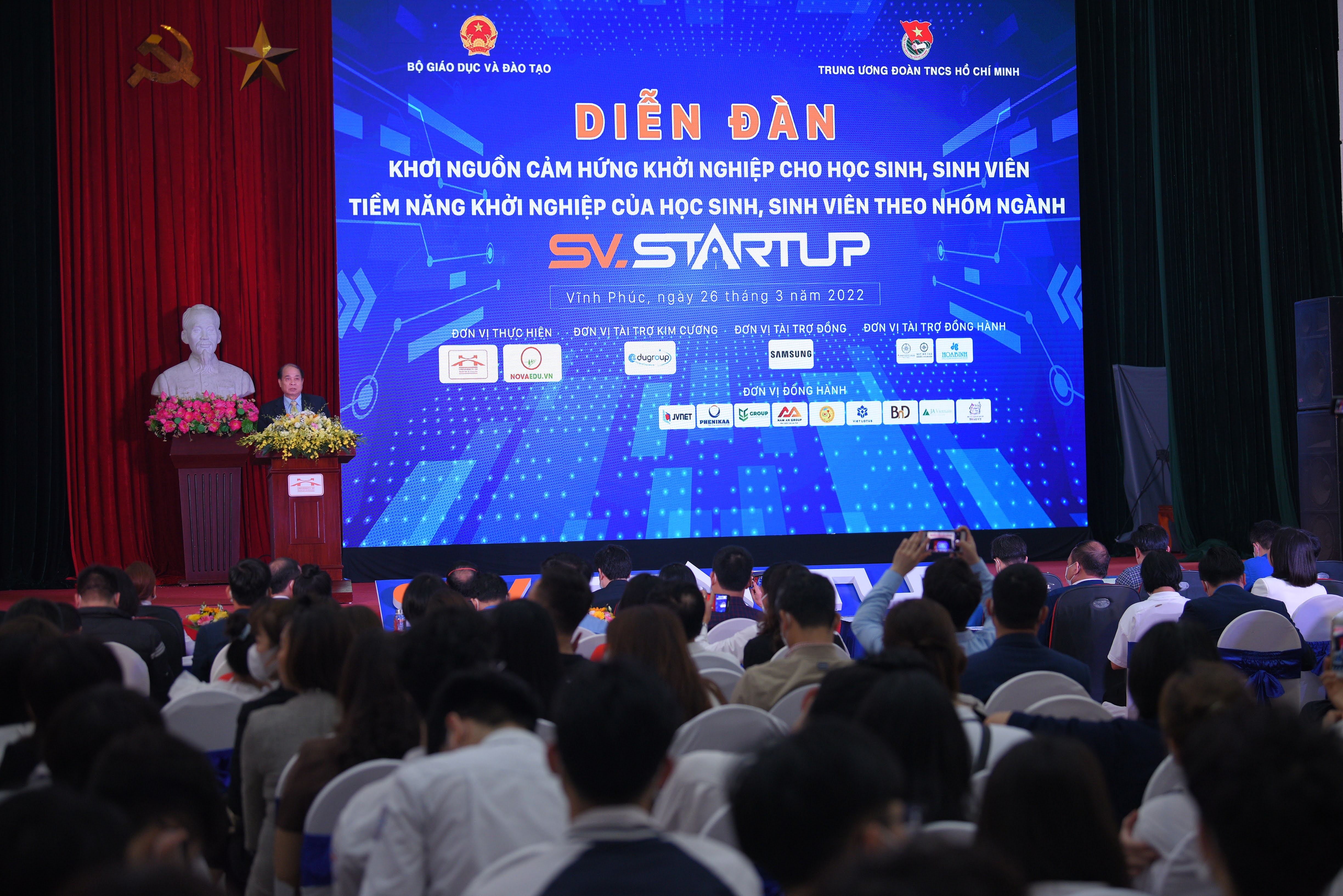 gan-400-du-225n-tham-du-cuoc-thi-hoc-sinh-sinh-vi234n-voi-253-tuong-khoi-nghiep160_2.jpg gan-400-du-225n-tham-du-cuoc-thi-hoc-sinh-sinh-vi234n-voi-253-tuong-khoi-nghiep160_2.jpg