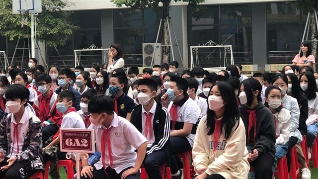 Gần 80% học sinh tiểu học, lớp 6 của Hà Nội trở lại trường